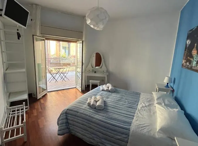 Gæstehus Umberto Street 3*